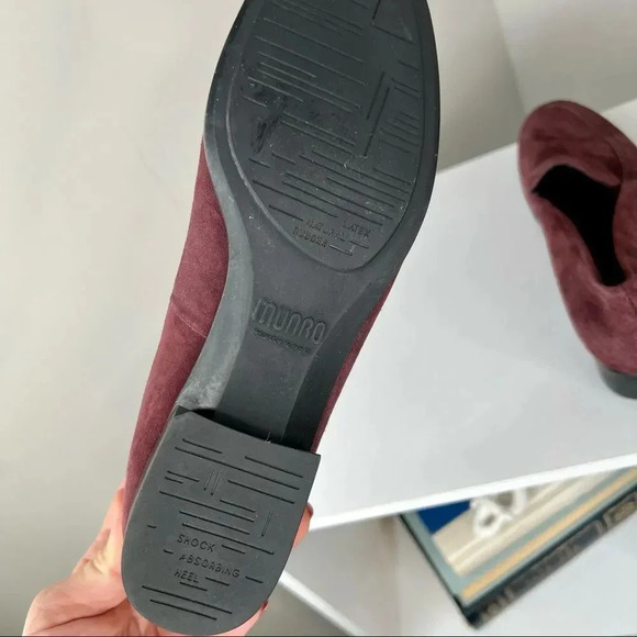 Munro Wine Colored Harrison Suede Loafer Size 9 Runs Small - Picture 6 of 12